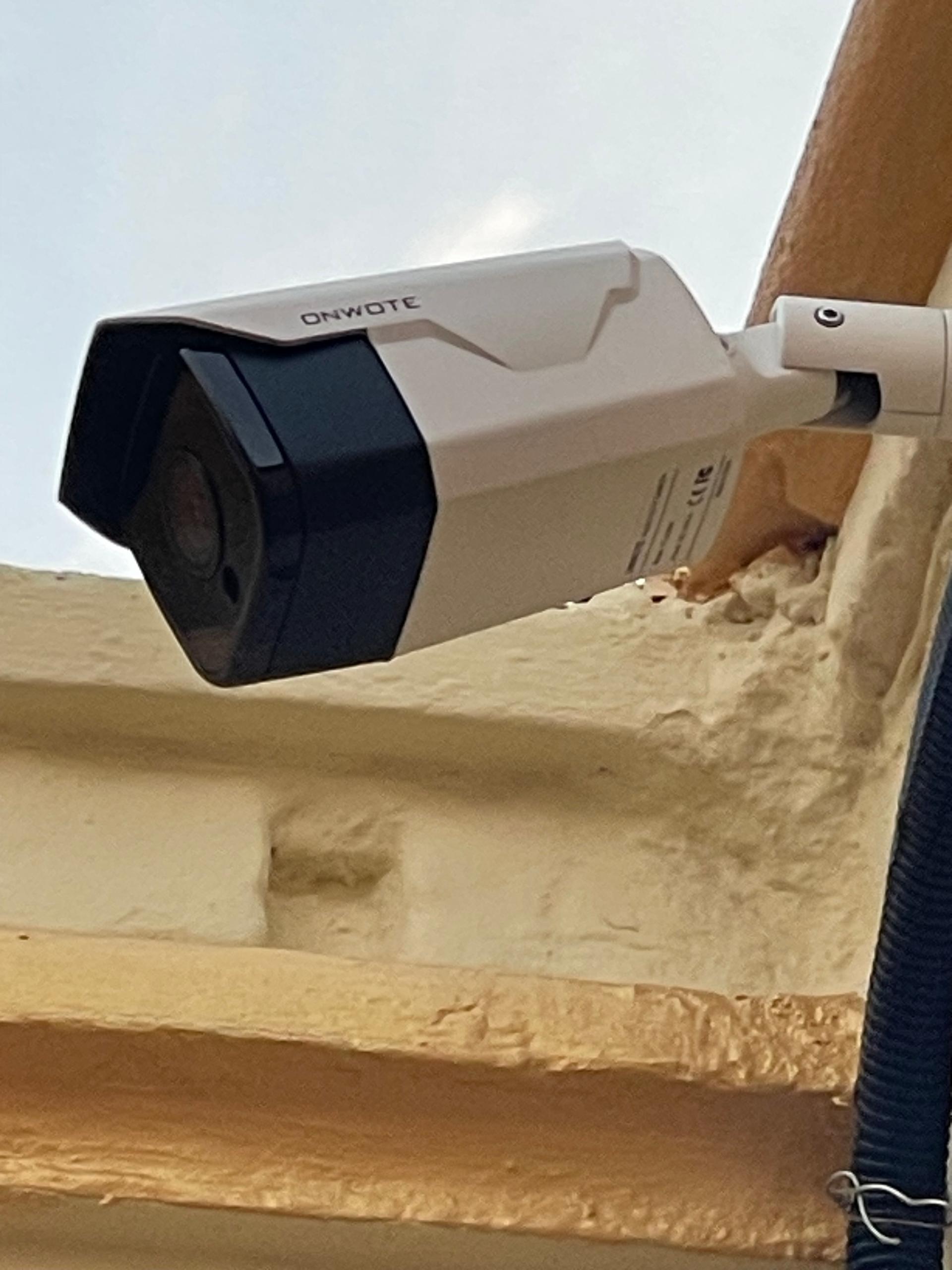 CCTV système surveillance complet maison moderne Conakry Guinée